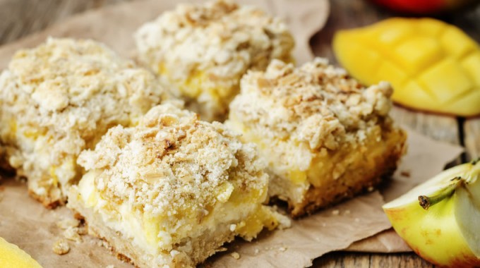 עוגת פירורים עם שמנת ודבש